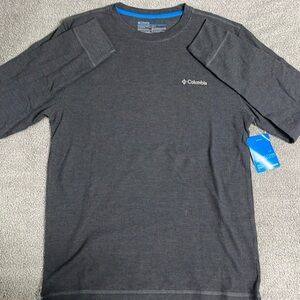 Columbia long sleeve shirt